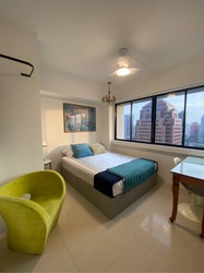 Lucky Plaza (D9), Apartment #573699981